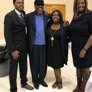 Meet your Posher, Nina